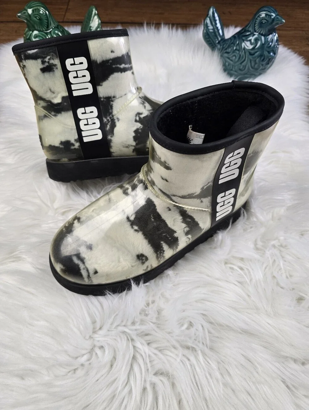 Ugg Clear Boot Size 7